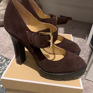 MK pumps! Coffee color
